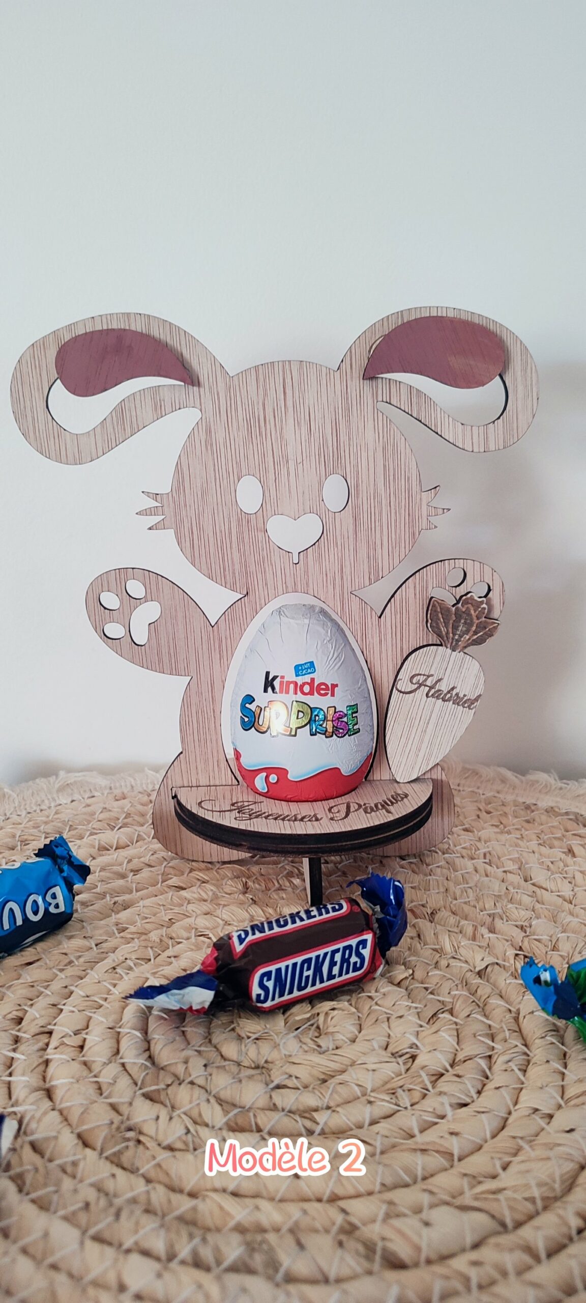 Creat’Angel Porte œuf Pâques support bois prénom 17 cm