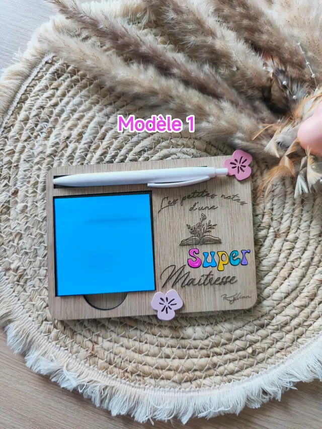 Creat’Angel Bloc-Notes Bois Personnalisé Maîtresse 12,5cm