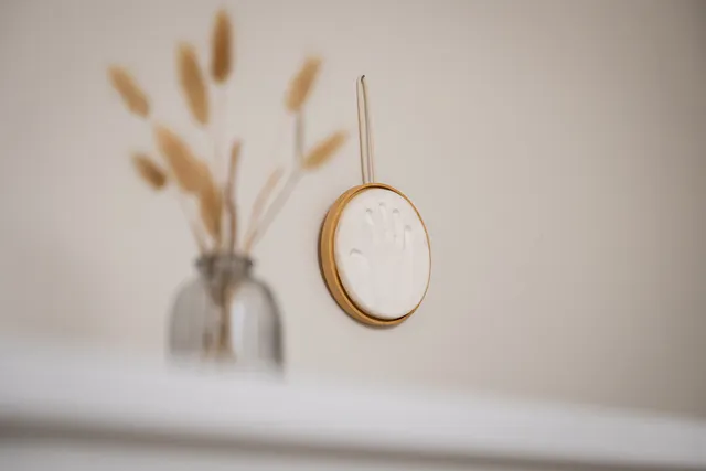 Petit Artichaut Wooden Medallion kit empreinte bébé bois