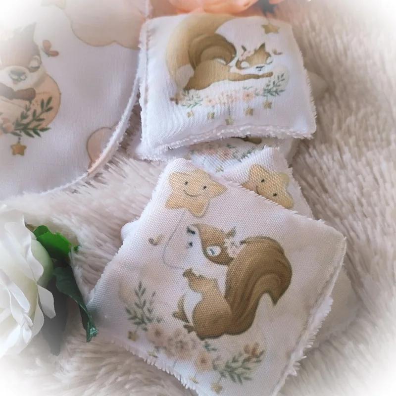 Creat’Angel écureuil coffret naissance bavoir + lingettes