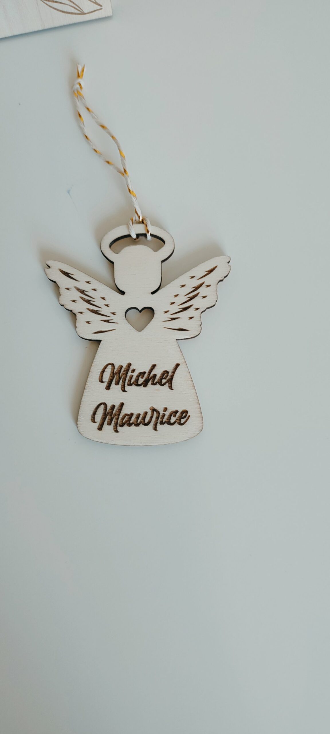 Creat'Angel boule Noël ange bois prénom personnalisé