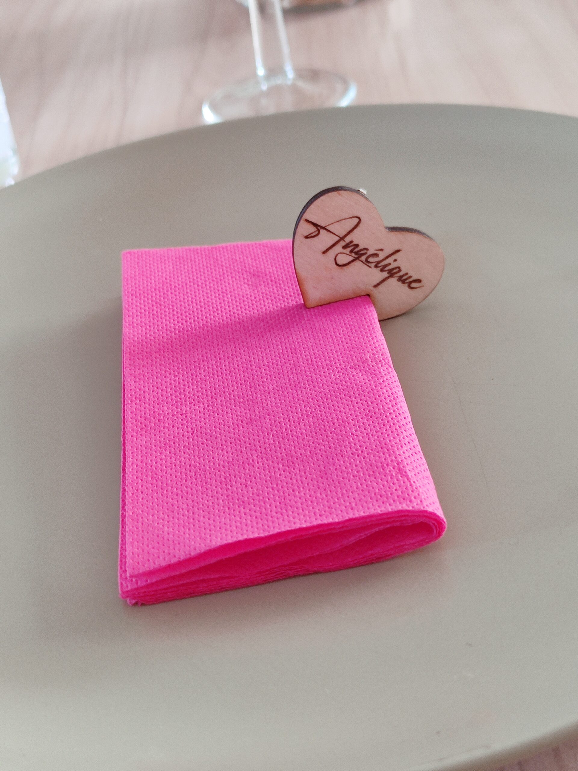 Creat’Angel marque-place coeur peuplier 4 cm mariage