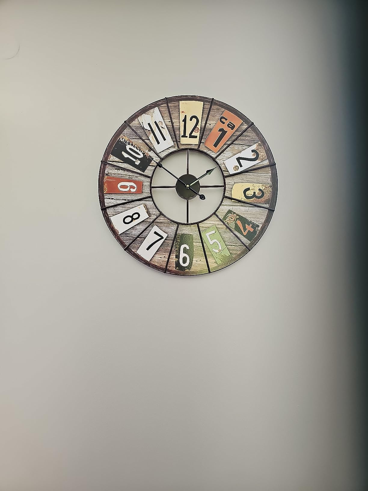 Ceanothe Emotion horloge murale 60 cm métal noir silencieuse
